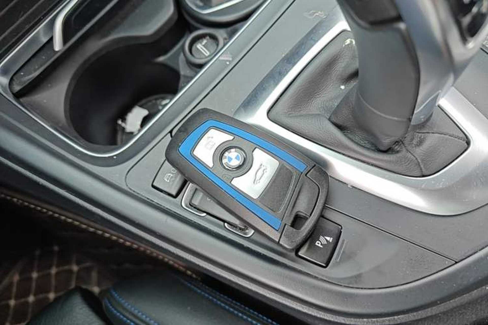 Used BMW 3 Series 2018 320i M Sport Package Vehicle Key