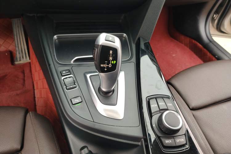 Used BMW 3 Series 2018 320Li Fashion Model Gear Lever