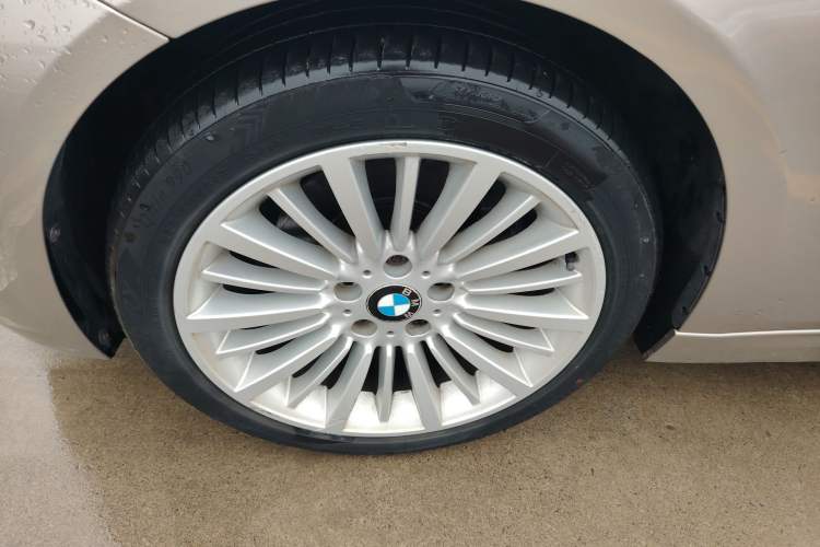 Used BMW 3 Series 2018 320Li Fashion Model Left Front Wheel Hub