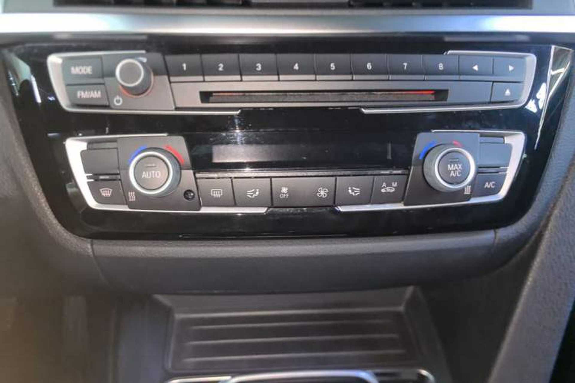 Used BMW 3 Series 2019 320Li M Sport Night Edition Audio And AC Panel