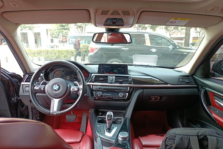 Used BMW 3 Series 2019 320Li M Sport Package Center Console