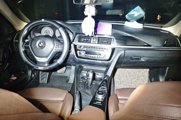 Used BMW 3 Series 2019 320Li Fashion Model Center Console