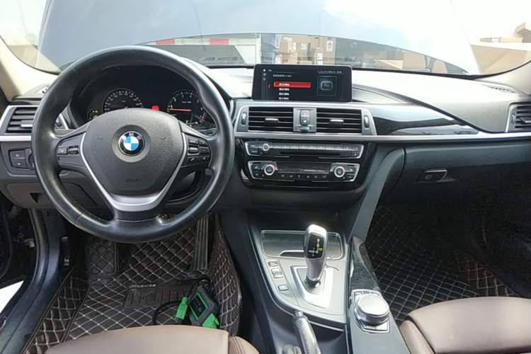 Used BMW 3 Series 2019 320Li xDrive Fashion Model Center Console