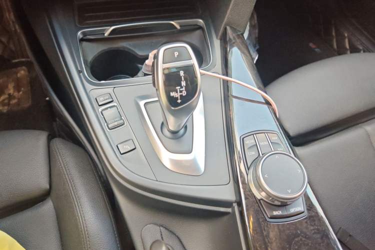 Used BMW 3 Series 2019 320Li M Sport Night Edition Gear Lever