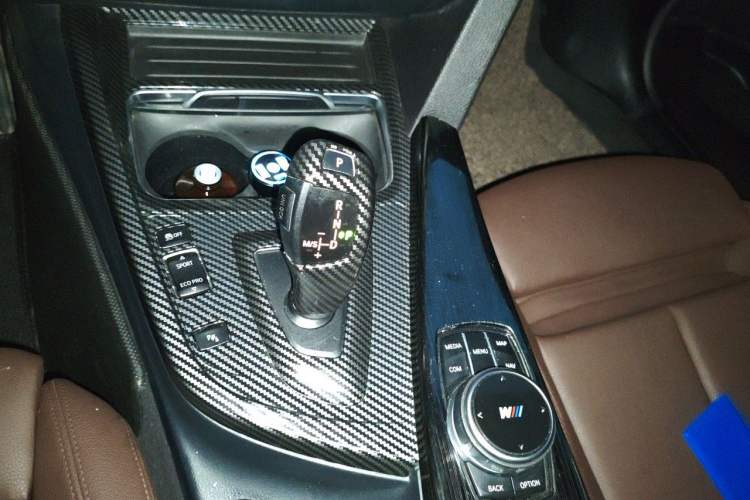 Used BMW 3 Series 2019 320Li Fashion Model Gear Lever