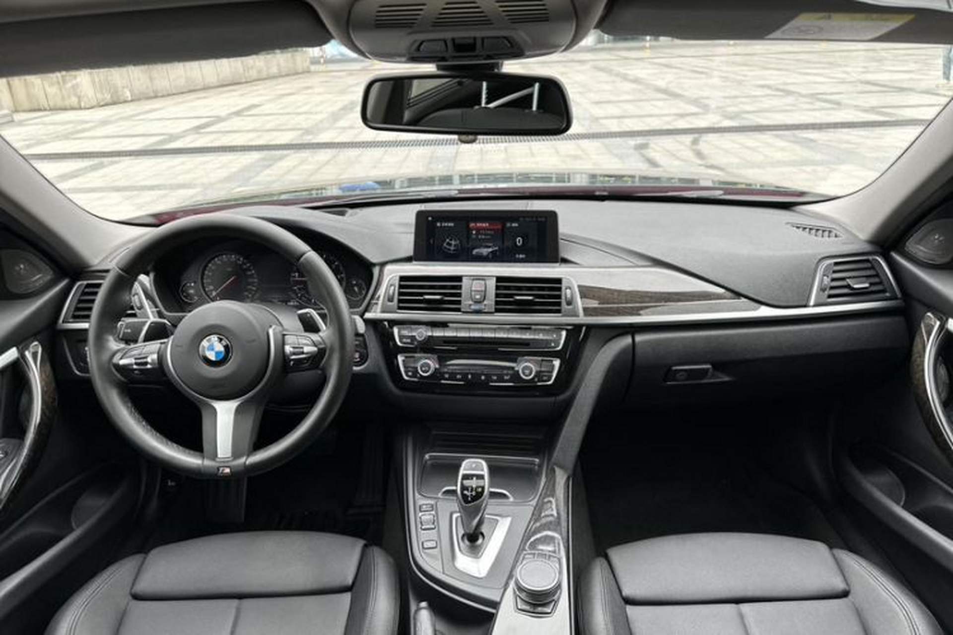 Used BMW 3 Series 2019 320Li M Sport Night Edition Interior 11