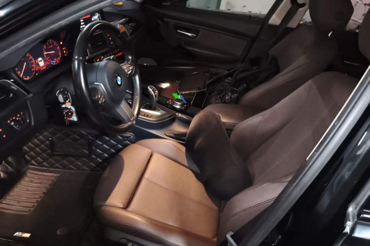 Used BMW 3 Series 2019 320i M Sport Package Left Front Seat