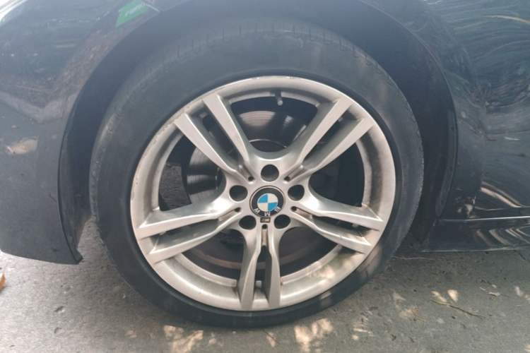 Used BMW 3 Series 2019 320Li M Luxury Package Left Front Wheel Hub
