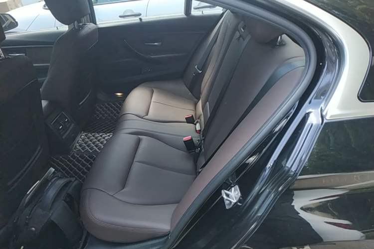 Used BMW 3 Series 2019 320Li xDrive Fashion Model Left Rear Seat