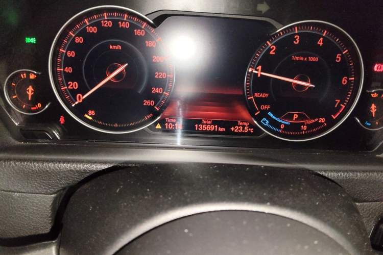 Used BMW 3 Series 2019 320Li M Luxury Package Odometer Close Up
