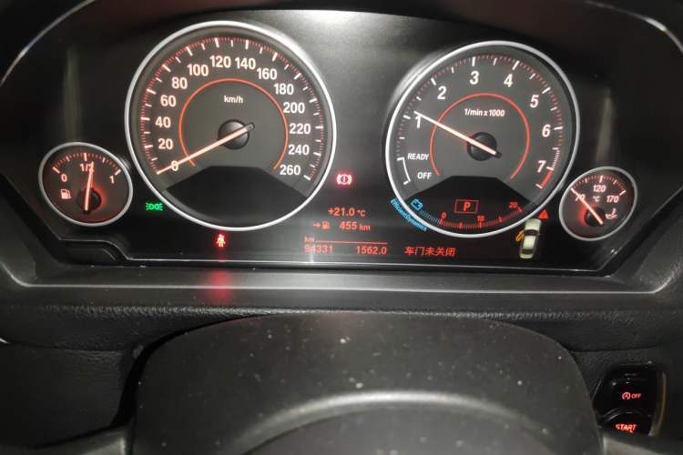 Used BMW 3 Series 2019 320i M Sport Package Odometer Close Up