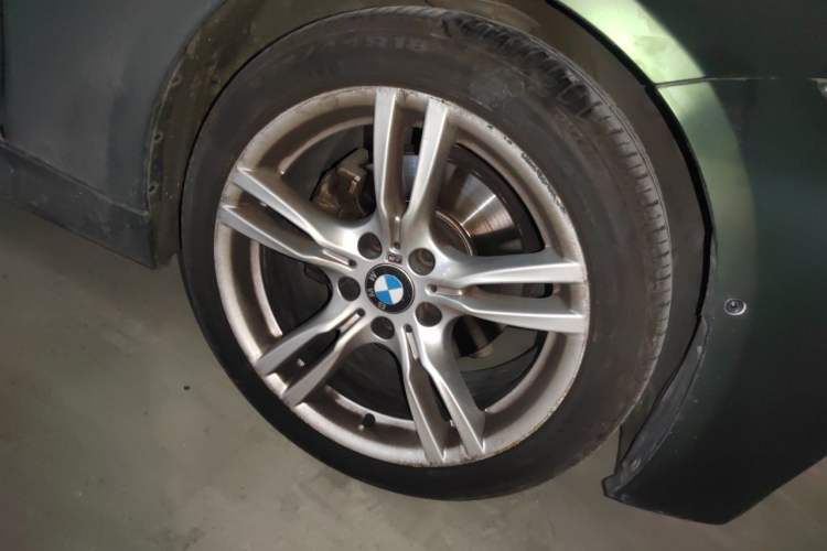 Used BMW 3 Series 2019 320i M Sport Package Right Front Wheel Hub