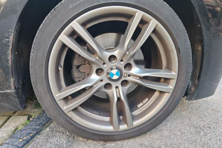 Used BMW 3 Series 2019 320Li M Sport Night Edition Right Front Wheel Hub
