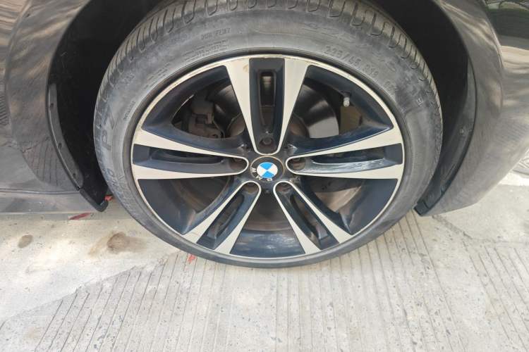 Used BMW 3 Series 2019 320Li M Luxury Package Right Front Wheel Hub
