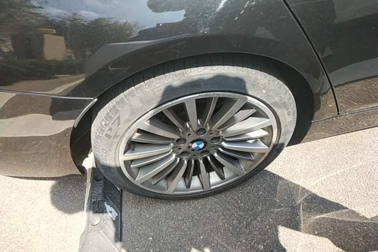Used BMW 3 Series 2019 320Li xDrive Fashion Model Right Rear Wheel Hub