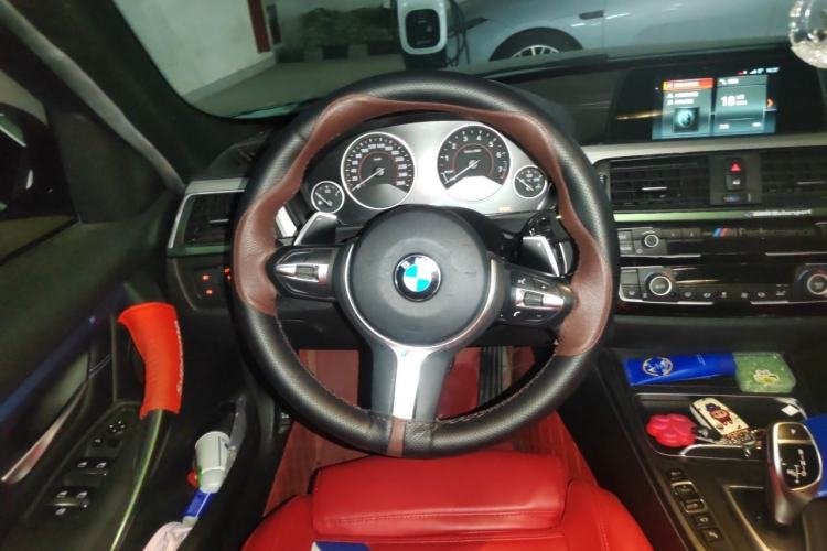 Used BMW 3 Series 2019 320i M Sport Package Steering Wheel