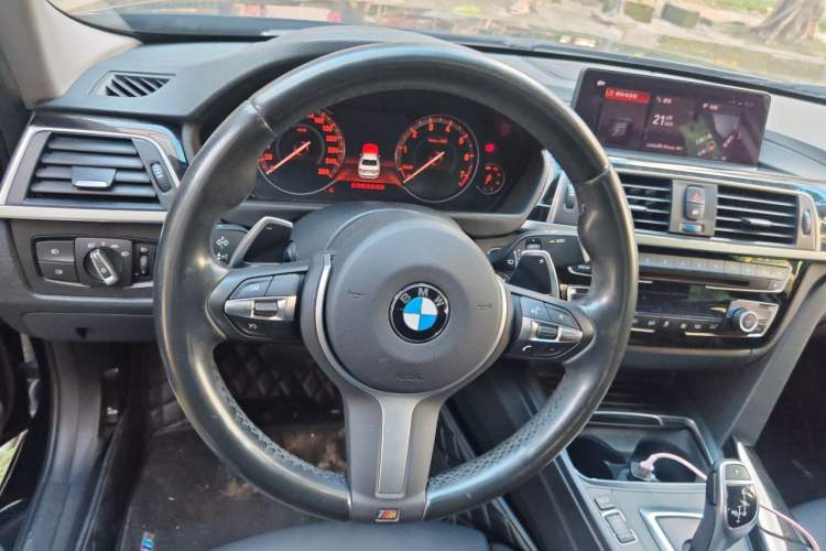 Used BMW 3 Series 2019 320Li M Sport Night Edition Steering Wheel
