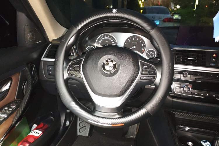 Used BMW 3 Series 2019 320Li Fashion Model Steering Wheel