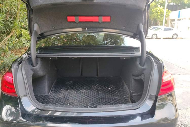 Used BMW 3 Series 2019 320Li M Luxury Package Trunk