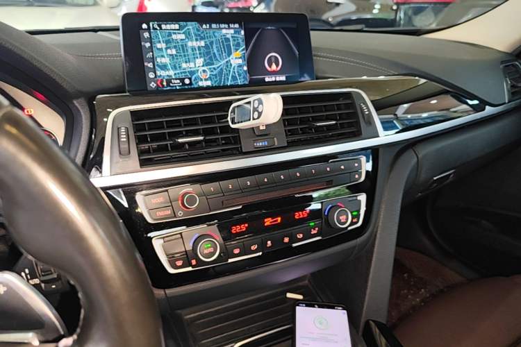 Used BMW 3 Series 2019 320Li M Sport Package Audio And AC Panel