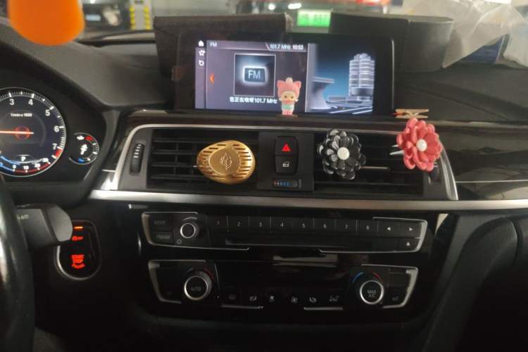Used BMW 3 Series 2019 320Li M Sport Night Edition Audio And AC Panel