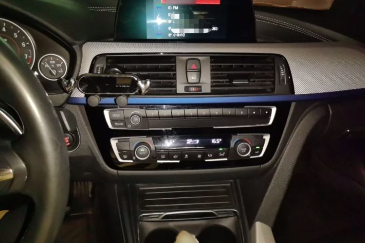 Used BMW 3 Series 2019 320i M Sport Package Audio And AC Panel