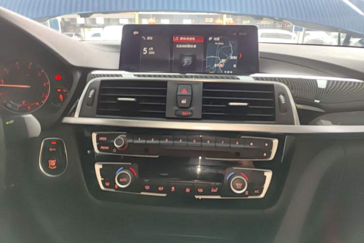 Used BMW 3 Series 2019 320Li M Luxury Package Audio And AC Panel