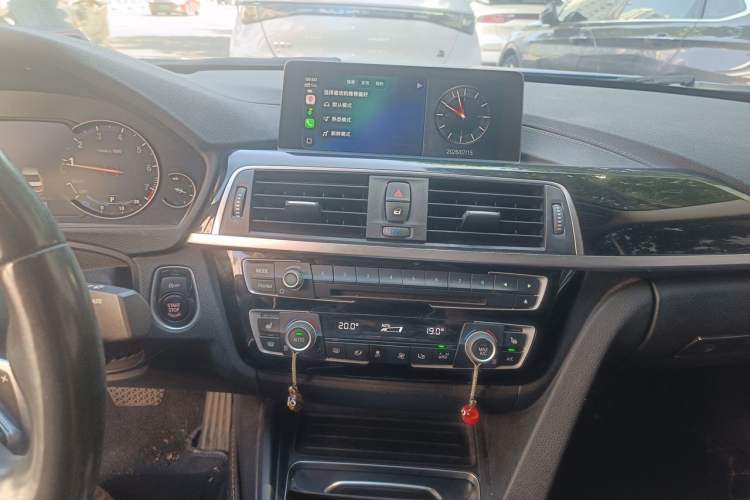 Used BMW 3 Series 2019 320Li M Sport Package Audio And AC Panel