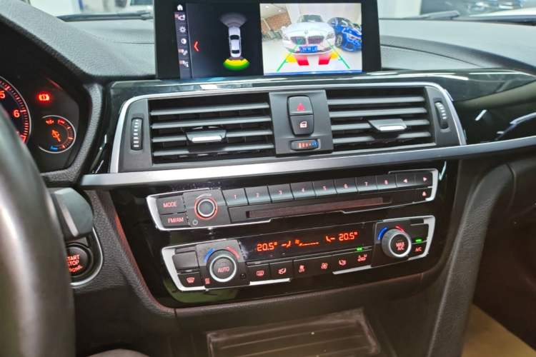 Used BMW 3 Series 2019 320Li M Sport Package Audio And AC Panel