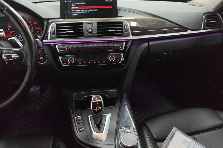 Used BMW 3 Series 2019 320Li M Sport Night Edition Audio And AC Panel