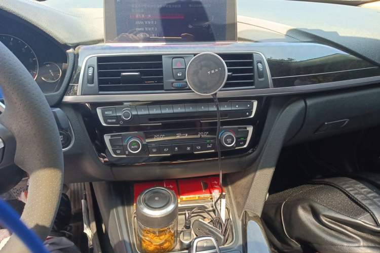 Used BMW 3 Series 2019 320Li M Sport Night Edition Audio And AC Panel