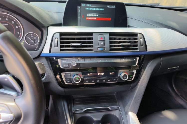 Used BMW 3 Series 2019 320i M Sport Package Audio And AC Panel