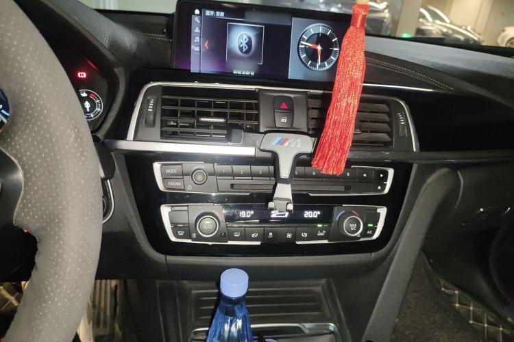 Used BMW 3 Series 2019 320Li M Sport Package Audio And AC Panel
