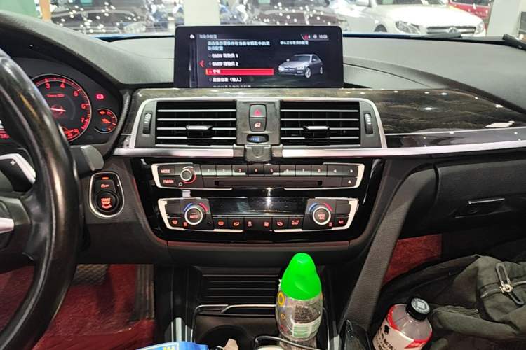 Used BMW 3 Series 2019 320Li M Sport Night Edition Audio And AC Panel