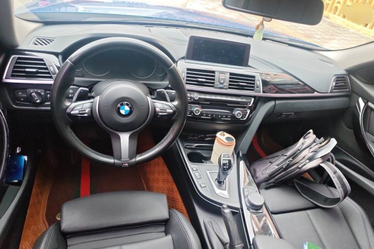 Used BMW 3 Series 2019 320Li M Sport Package Center Console