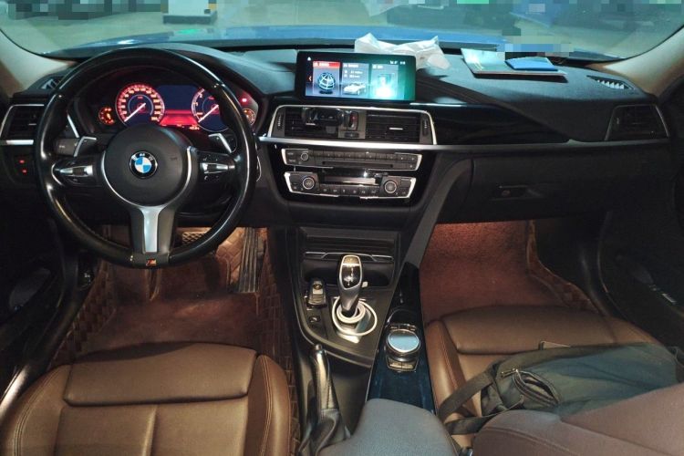 Used BMW 3 Series 2019 320Li M Sport Package Center Console