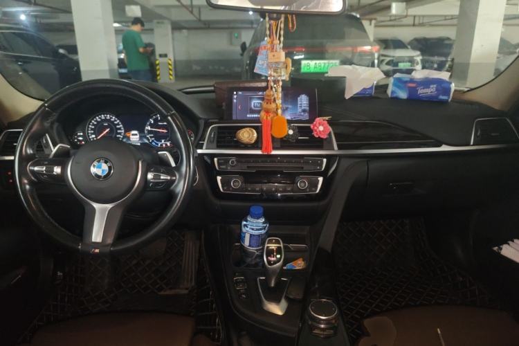 Used BMW 3 Series 2019 320Li M Sport Night Edition Center Console