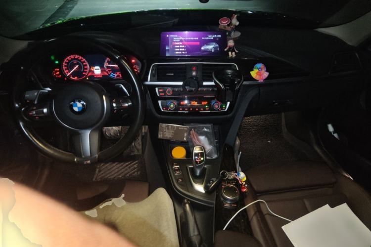 Used BMW 3 Series 2019 320Li M Sport Night Edition Center Console