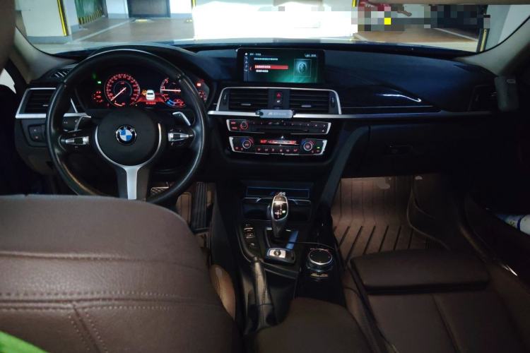 Used BMW 3 Series 2019 320Li M Sport Night Edition Center Console