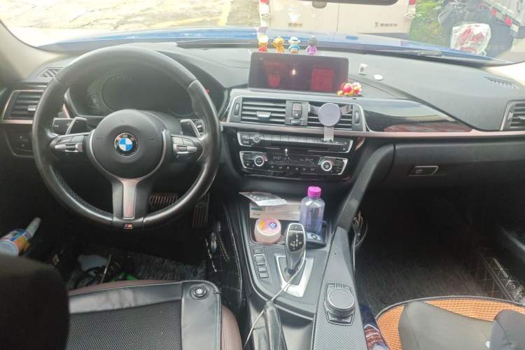 Used BMW 3 Series 2019 320Li M Sport Package Center Console