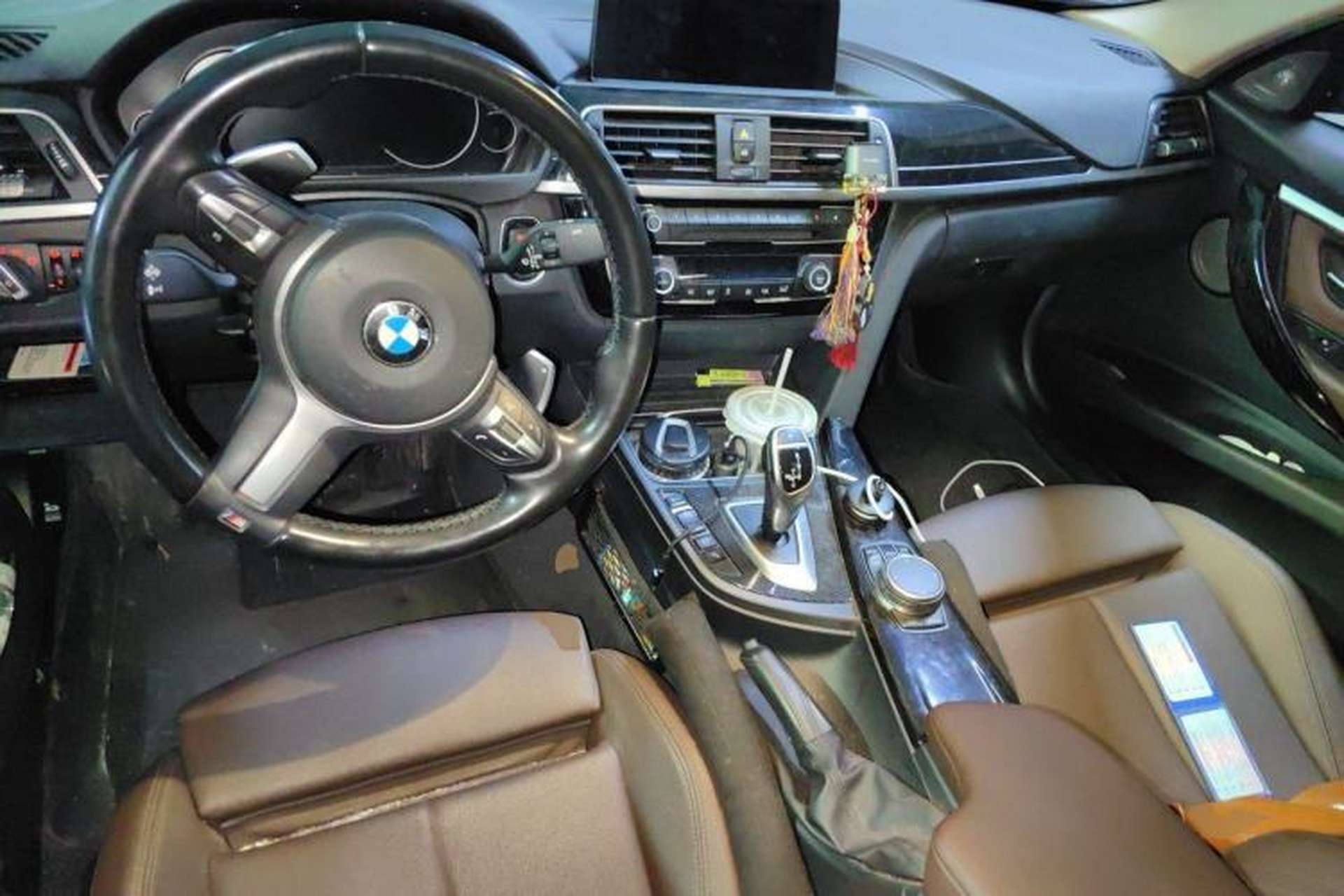 Used BMW 3 Series 2019 320Li M Sport Night Edition Center Console
