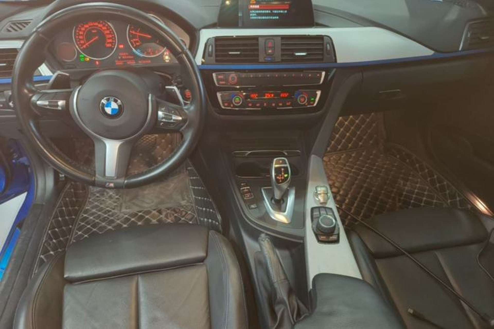 Used BMW 3 Series 2019 320i M Sport Package Center Console