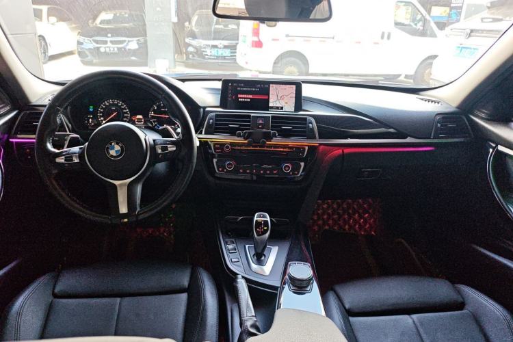 Used BMW 3 Series 2019 320Li M Sport Package Center Console