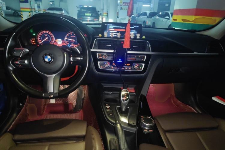 Used BMW 3 Series 2019 320Li M Sport Package Center Console
