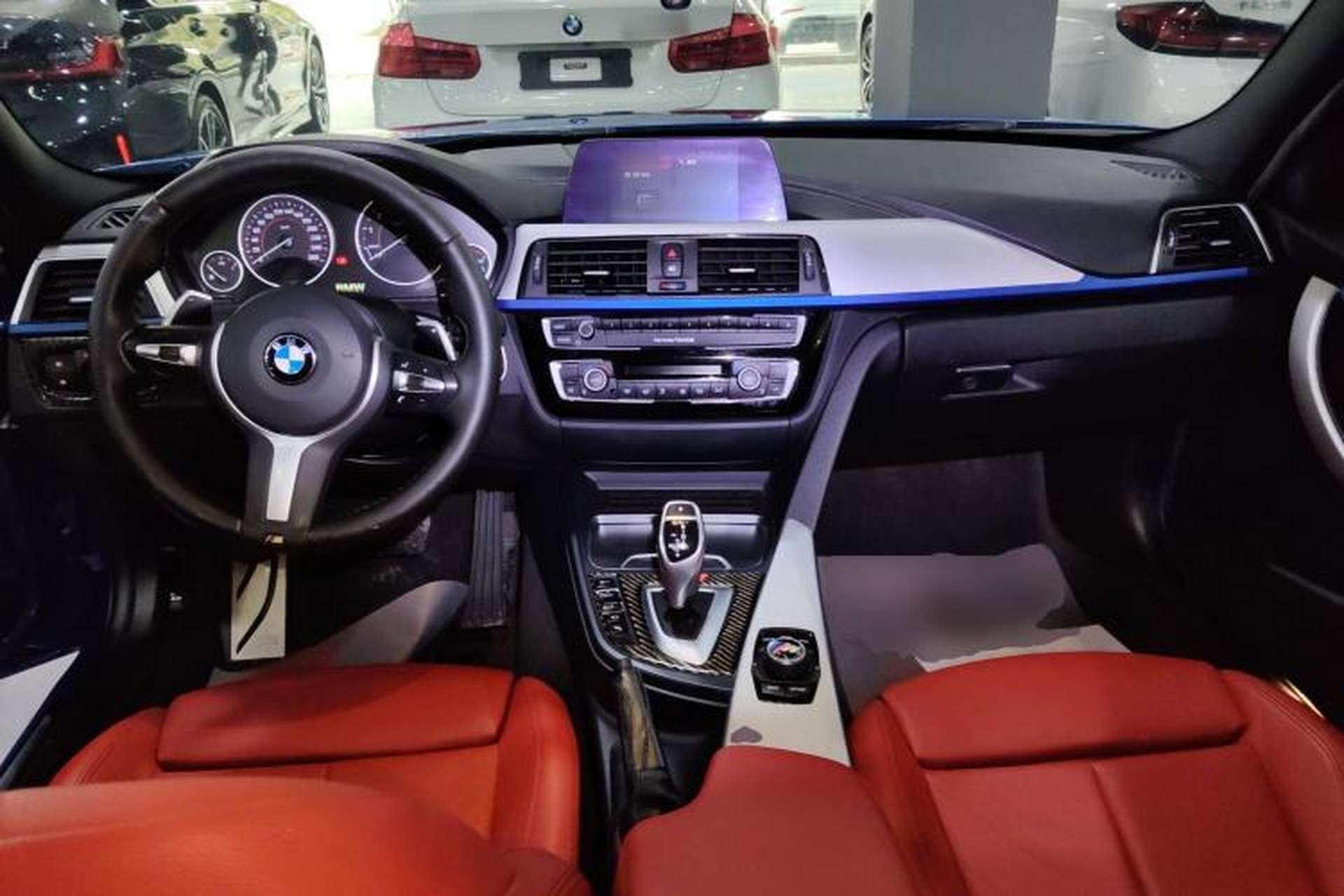 Used BMW 3 Series 2019 320i M Sport Package Center Console