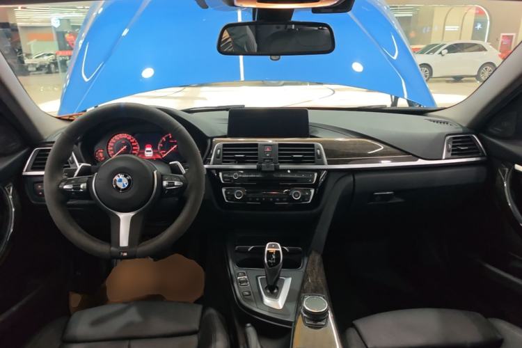 Used BMW 3 Series 2019 320Li M Sport Night Edition Center Console