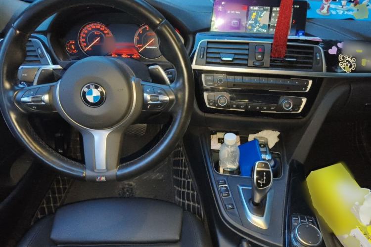 Used BMW 3 Series 2019 320Li M Sport Package Center Console