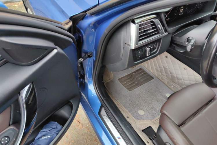 Used BMW 3 Series 2019 320Li M Sport Package Driver Seat