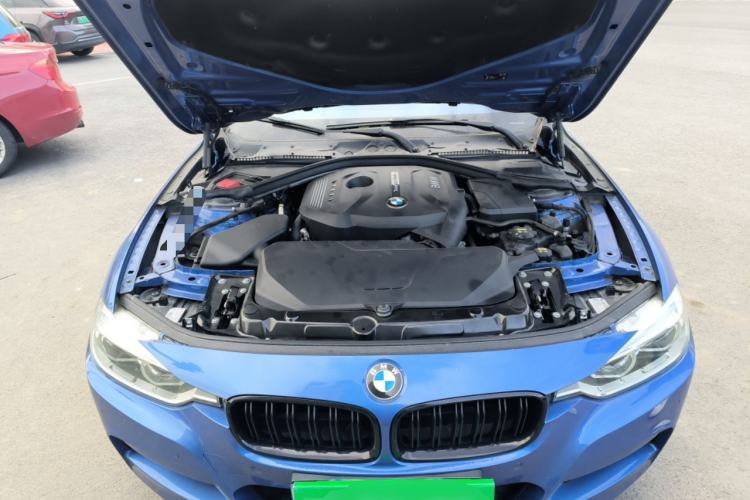 Used BMW 3 Series 2019 320i M Sport Package Engine Bay
