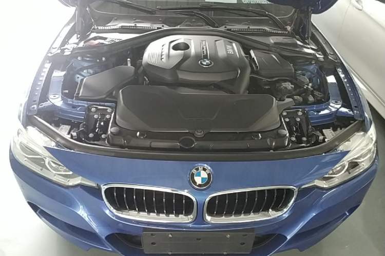 Used BMW 3 Series 2019 320Li M Sport Package Engine Bay
